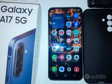 smartphone Samsung a 17, 5 g praticamente nuovo 