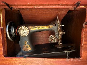 Macchina da cucire Singer del 1927 con mobiletto a