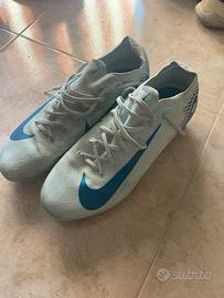 SCARPE DA CALCIO NUMERO 44