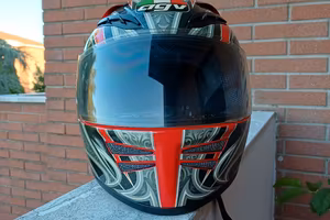 Casco moto integrale AGV