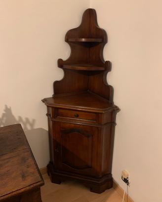Mobile angoliera in legno