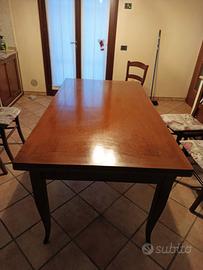 Tavolo cucina legno e sedie