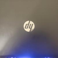 PCportatile gaming cristalli liquidi schermo rotto