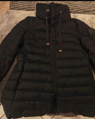 Giacca invernale da donna marca Mandarina Duck 