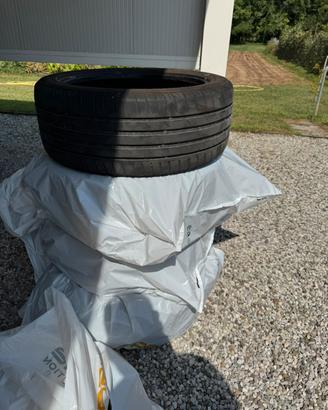 Pneumatici estivi nexen 215/45/r17