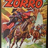 Maxi fumetto "Zorro il cavaliere mascherato"