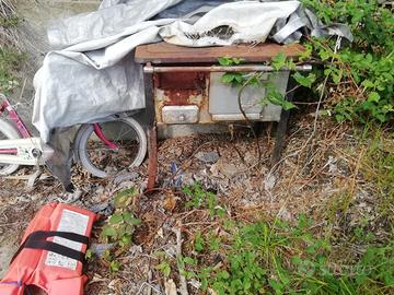 stufa non funzionante d'epoca