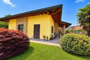 Villa di 190 m² con 5 locali e box auto doppio a C