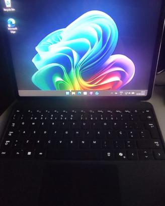 Microsoft Surface Pro 12 (versione Copilot+ PC)