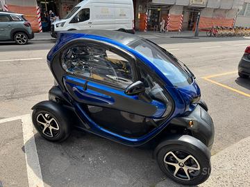 Twizy 80 con batteria rigenerata di proprietà