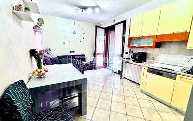 TRILOCALE CON TAVERNA E BOX