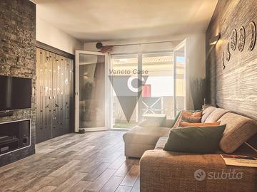 AFFASCINANTE APPARTAMENTO A CAMPAGNA LUPIA - ZONA