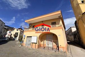 Appartamento di 196 m² con 5 locali a Falciano del