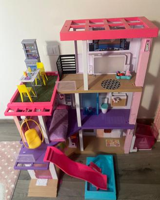 Barbie dreamhouse casa bambole