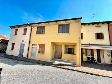 Abitazione in linea in centro a concordia sagittar