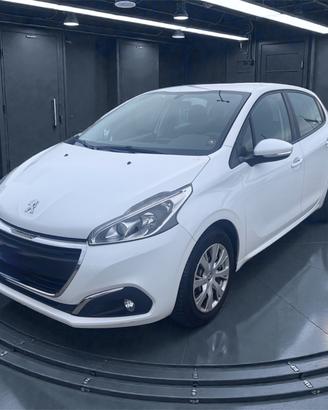 Peugeot 208 I 2012 5p 1.4 hdi 8v Allure
