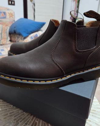 Dr. Martens 42