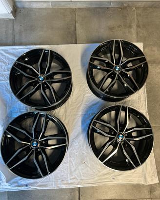 Cerchi in lega da 18” per BMW serie 3 G21