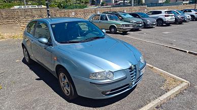 ALFA ROMEO 147 JTD 16v DISTINCTIVE