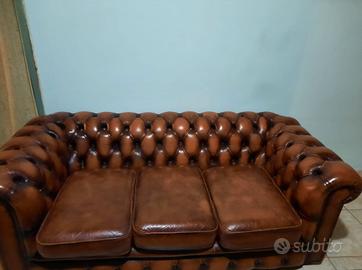 divano chesterfield 3 posti 