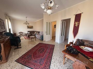 Appartamento arredato zona centrale