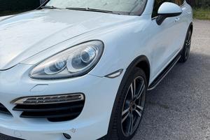 Porsche Cayenne Platinum Edition