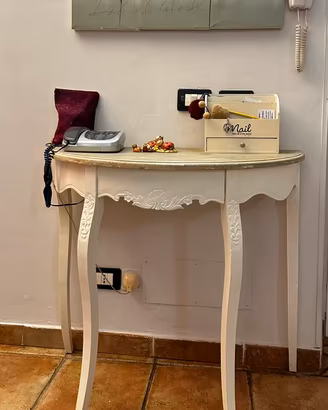 Mobile in legno