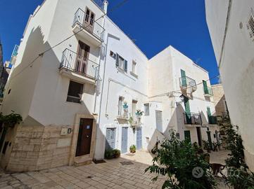 CASA INDIPENDENTE A POLIGNANO A MARE