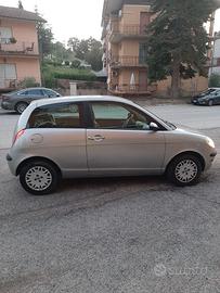Lancia ypsilon 2004