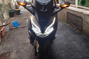 Honda Forza 350