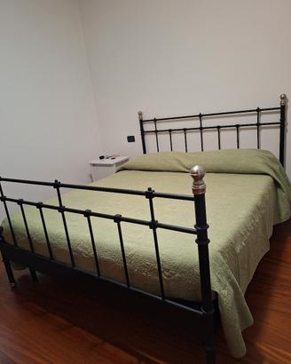 armadio 5 ante + letto matrimoniale