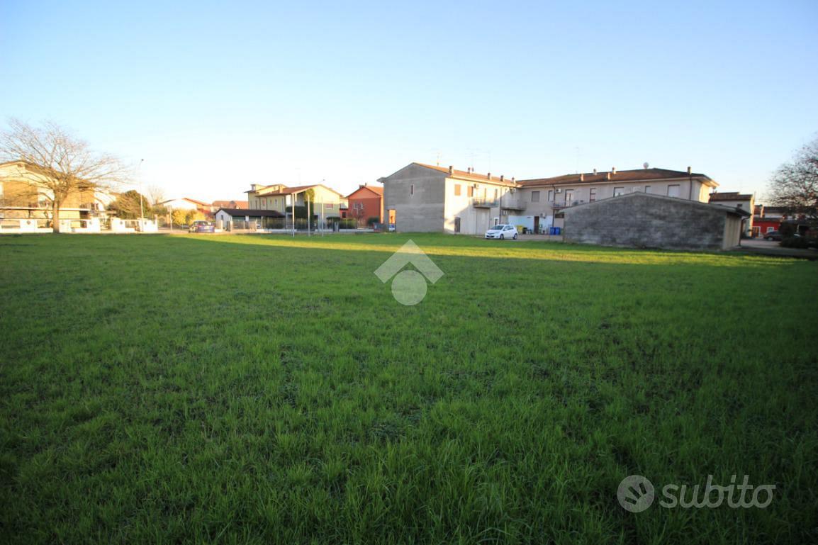 TER. RESIDENZIALE A ROVERBELLA - Vista 4