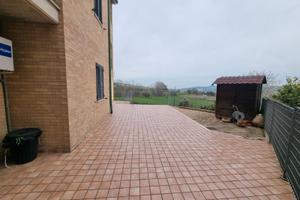 Appartamento con corte