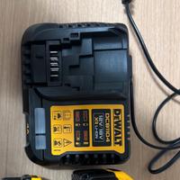 Carica batteria dewalt con soffiatore Grizzly