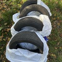 Pneumatici invernali 215/60 R17 100 V Infinity