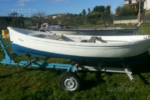 Gozzo in vetroresina doppio fondo