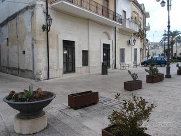 Con deposito - in centro storico