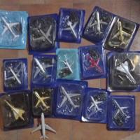 Modellini aerei di linea in metallo