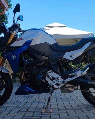 Bmw F 900 R (2021 - 24) usata