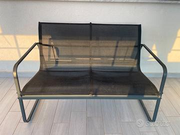 Divano due posti da giardino colore nero