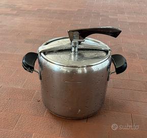 Pentola a pressione Lagostina vintage originale