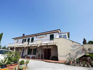 Appartamento in quadrifamiliare