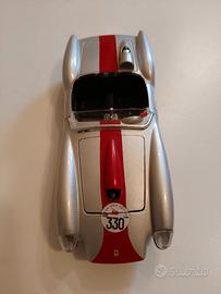 Modellino Ferrari scala 1/24