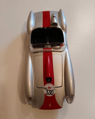 Modellino Ferrari scala 1/24