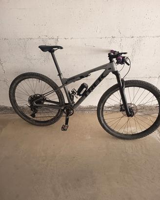 MTB Trek supercaliber 