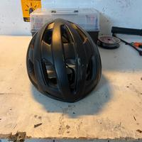 Casco firmaro da simon yates