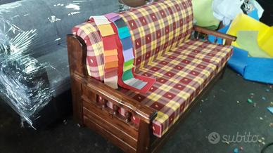 Divani in legno Massiccio a scelta