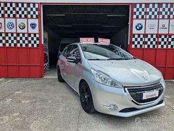 Peugeot 208 1.4 HDi 68 CV 5 porte X NEOPATENTATI