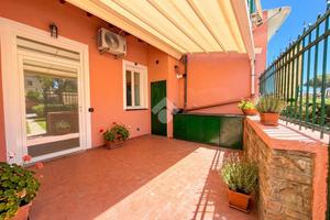 2 LOCALI A SAN LORENZO AL MARE