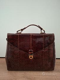 Borsa in Serpente
